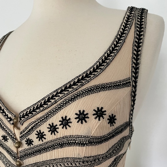 Free People 2013 Beige Tan Embroidered Crisscross Back Strap Mini Dress Size 2 - Picture 3 of 11